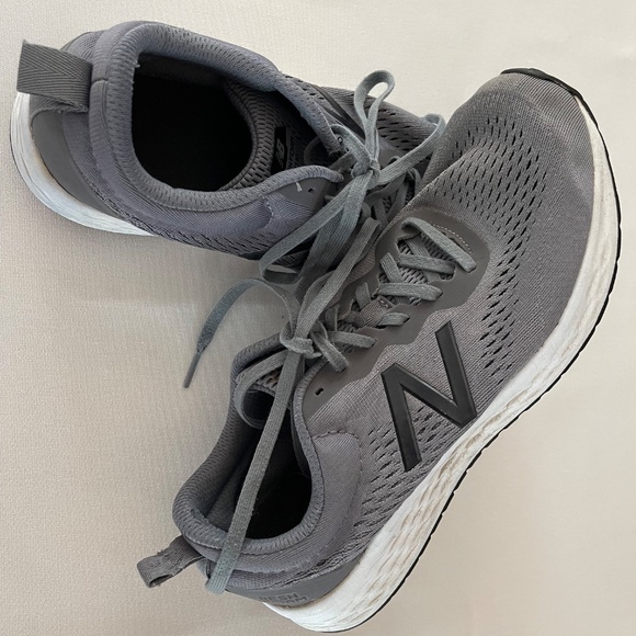 New Balance Men\'s Fresh Foam Arishi V3 Running Shoe - Size 9.5. main image 9